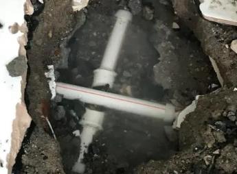 崖州阳台漏水维修公司为您分享楼上楼下漏水怎么处理