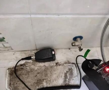 崖州屋顶漏水维修公司分享下卫生间漏水的危害及解决方法